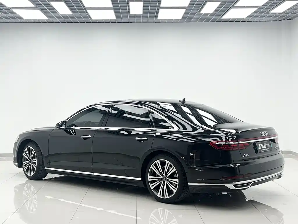Audi A8 2022