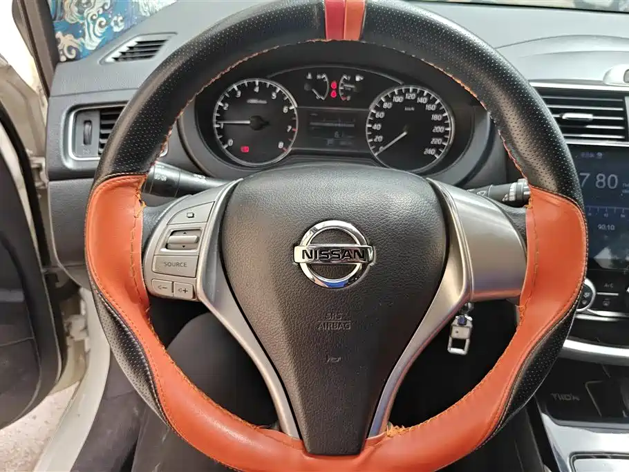 Nissan Tiida 2018 — фото 15