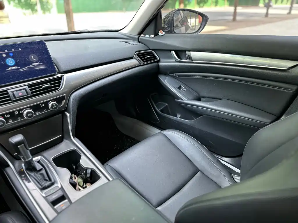 Honda Accord 2022 — фото 4