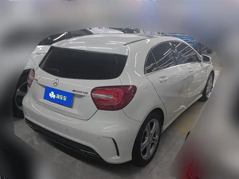 Mercedes-Benz A-Class 2015 — фото 3