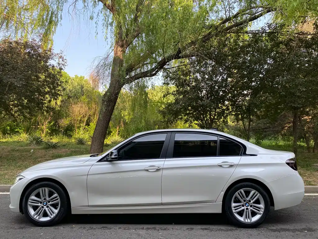 BMW 3 Series 2016 — фото 3
