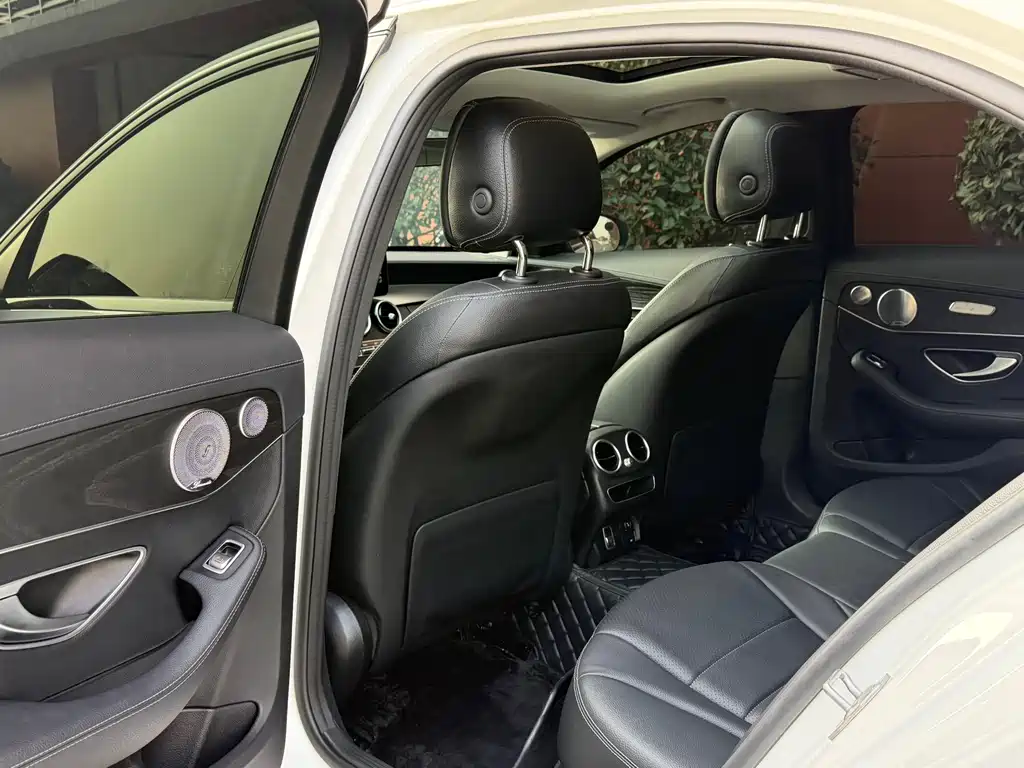 Mercedes-Benz C-Class 2021 — фото 10