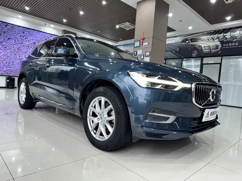 Volvo XC60 2020 — фото 4