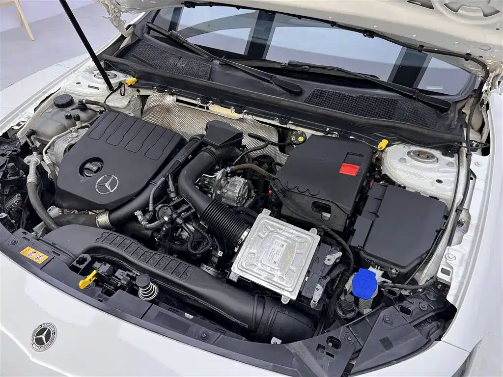 Mercedes-Benz A-Class 2020 — фото 12