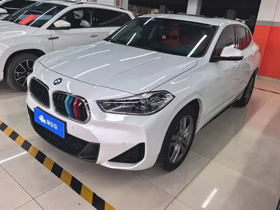 BMW X2 2022 — фото 1
