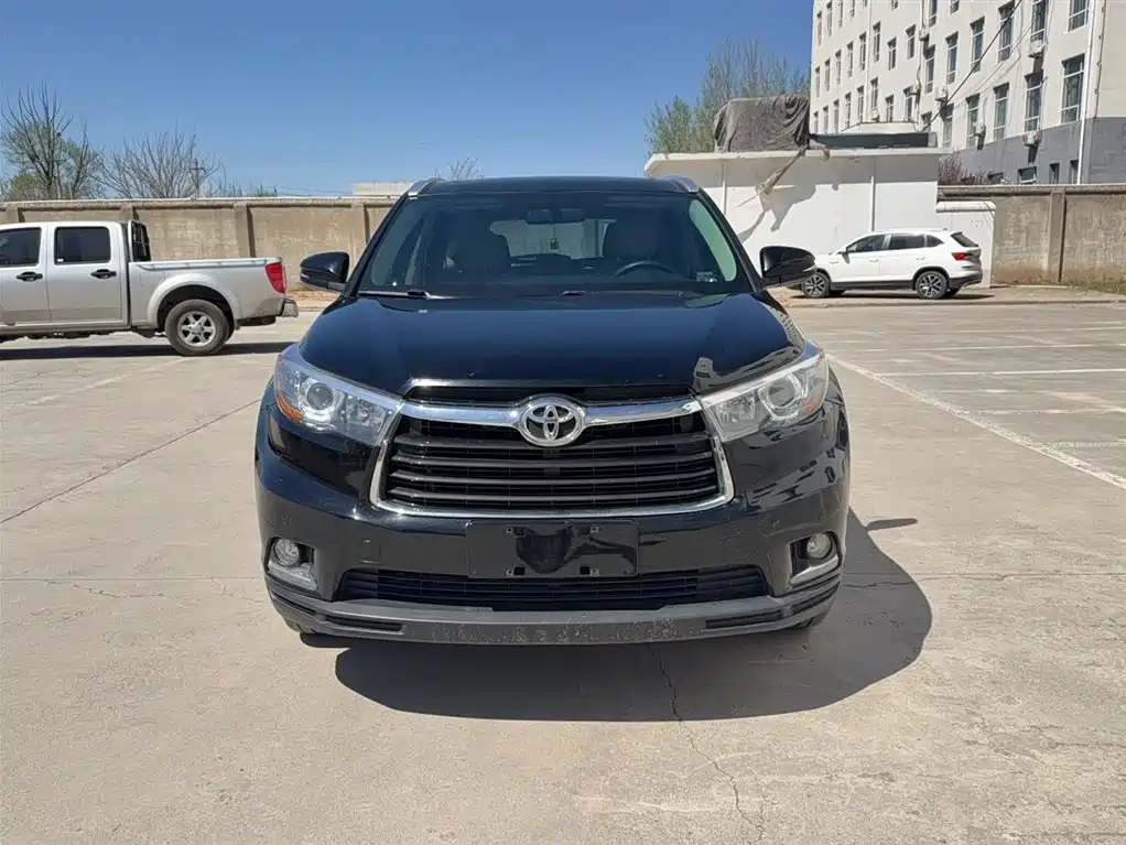 Toyota Highlander 2017 — фото 3