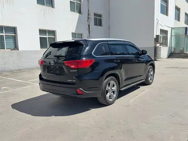 Toyota Highlander 2015