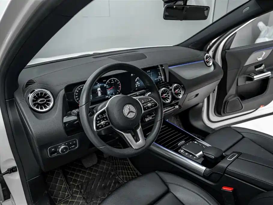 Mercedes-Benz GLA 2020 — фото 16