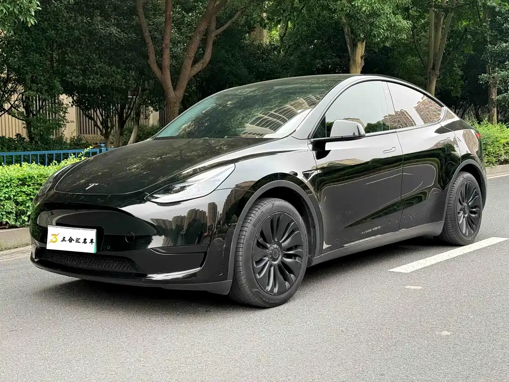 Tesla Model Y 2022 — фото 1