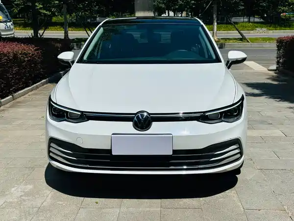 Volkswagen Golf 2023