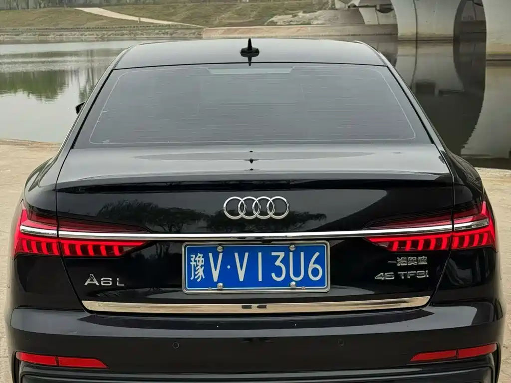 Audi A6L 2019 — фото 2