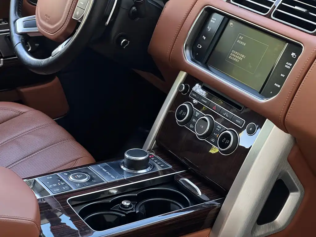Land Rover Range Rover 2015 — фото 13