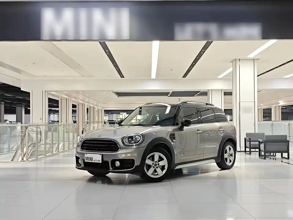 MINI Countryman 2019 — фото 2