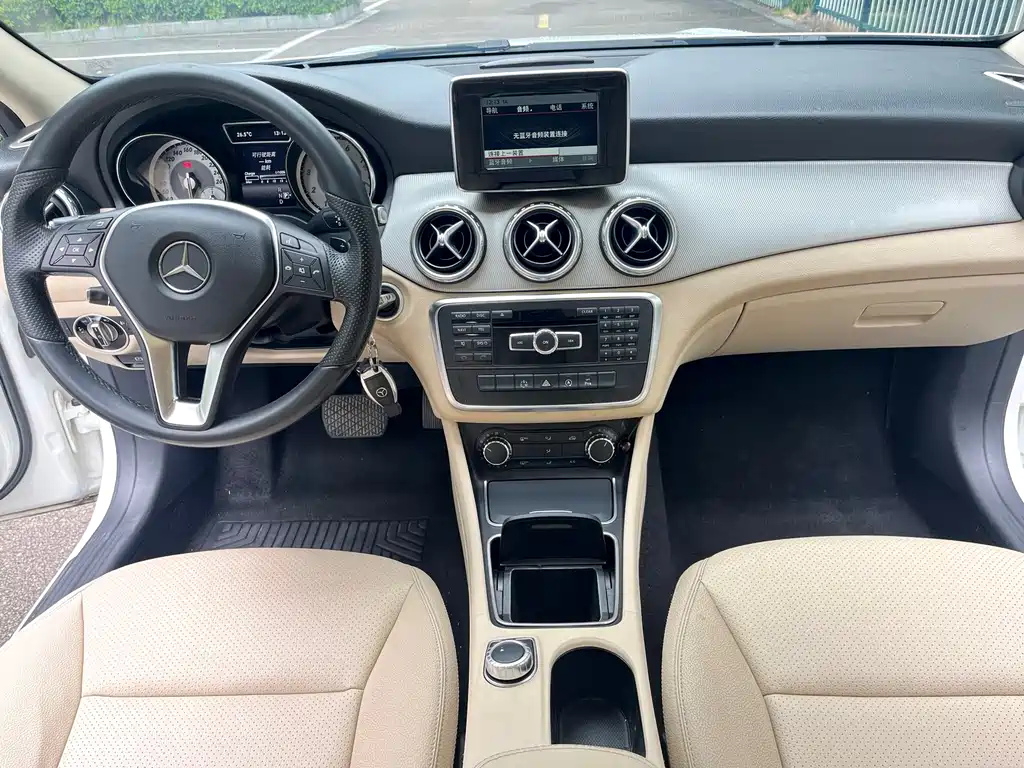 Mercedes-Benz GLA 2015 — фото 4