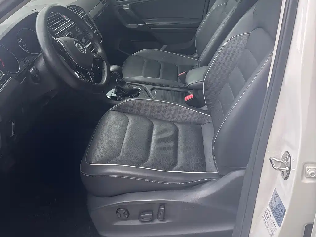 Volkswagen Tiguan L 2018 — фото 9