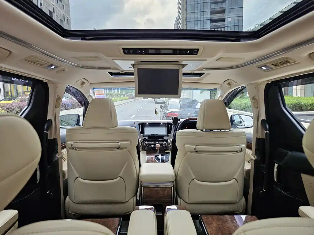 Toyota Alphard 2015 — фото 8