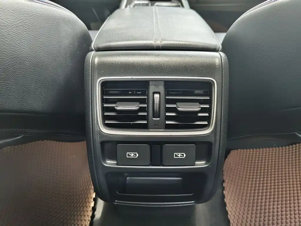 Honda Accord 2023 — фото 15