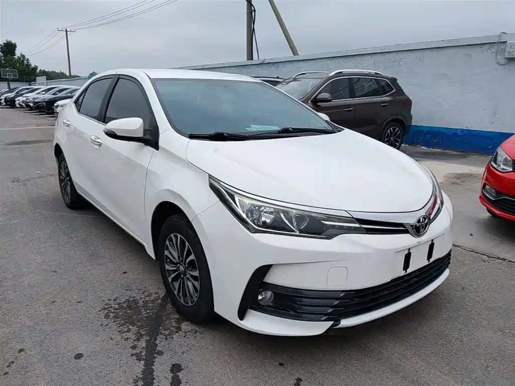 Toyota Corolla 2019 — фото 4