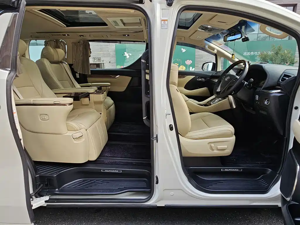 Toyota Alphard 2015 — фото 10