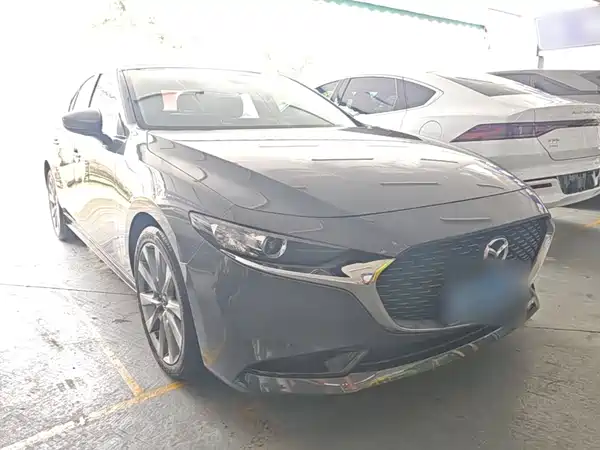 Mazda 3 Axela 2023