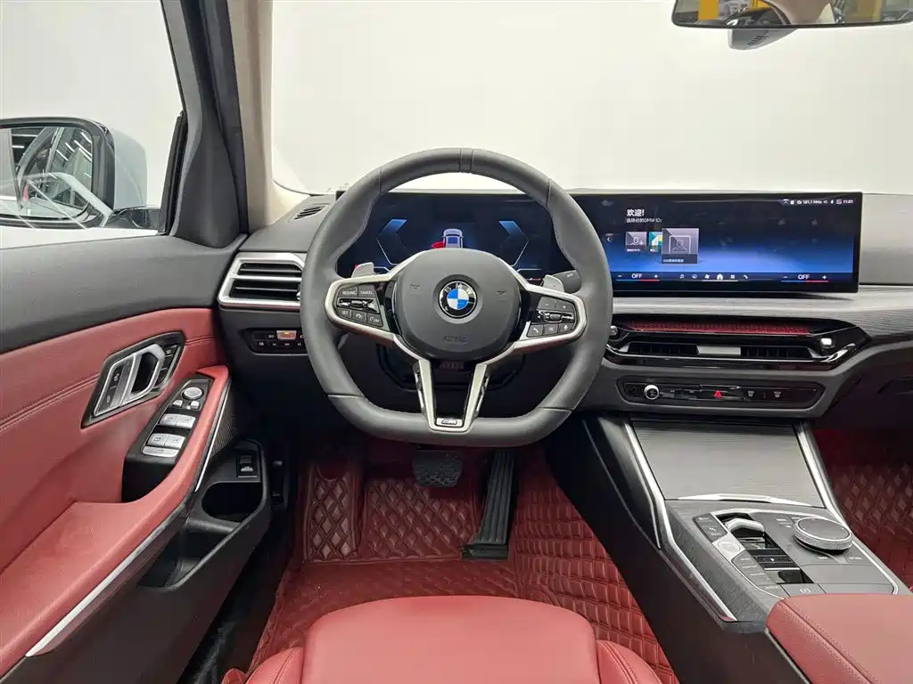 BMW 3 Series 2025 — фото 18