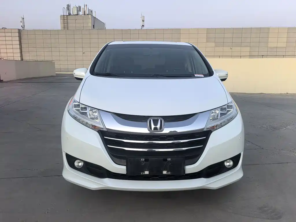 Honda Odyssey 2018 — фото 1