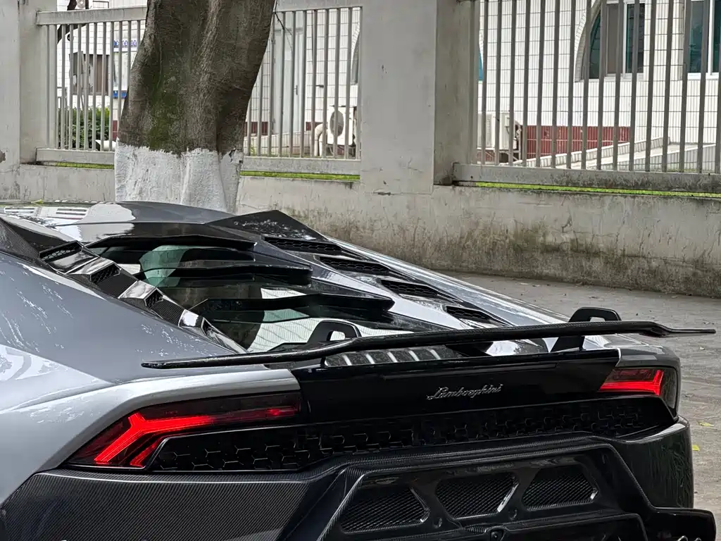 Lamborghini Huracán 2017 — фото 16