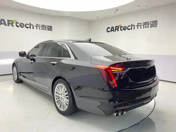 Cadillac CT6 2022