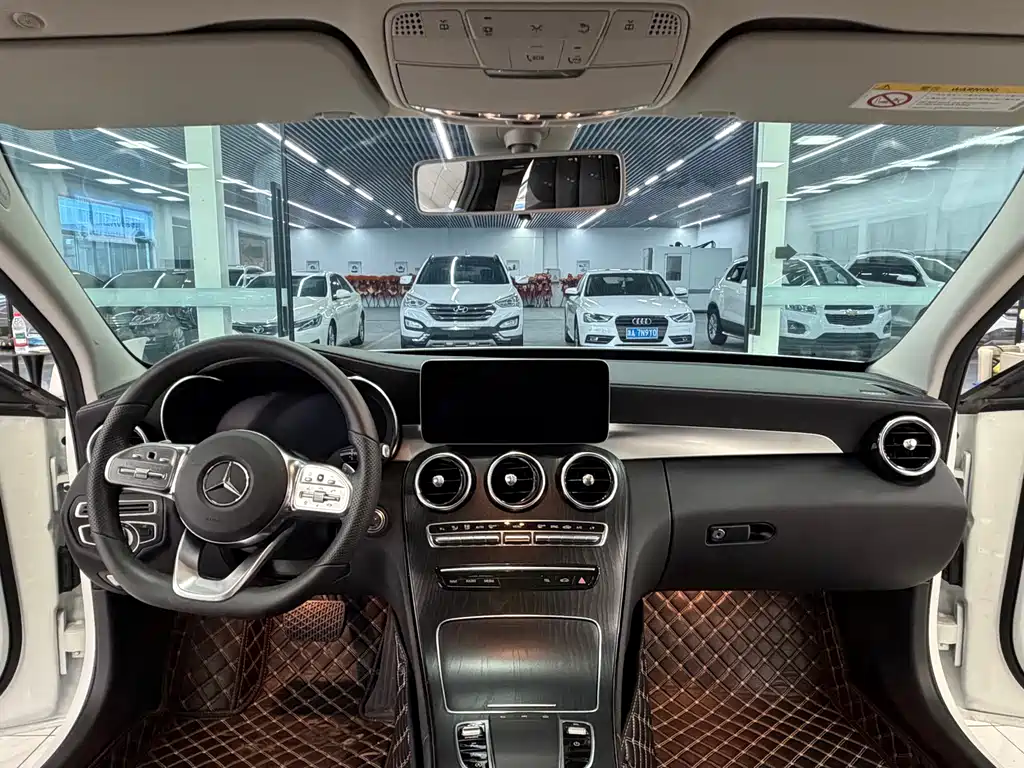 Mercedes-Benz C-Class 2020 — фото 9