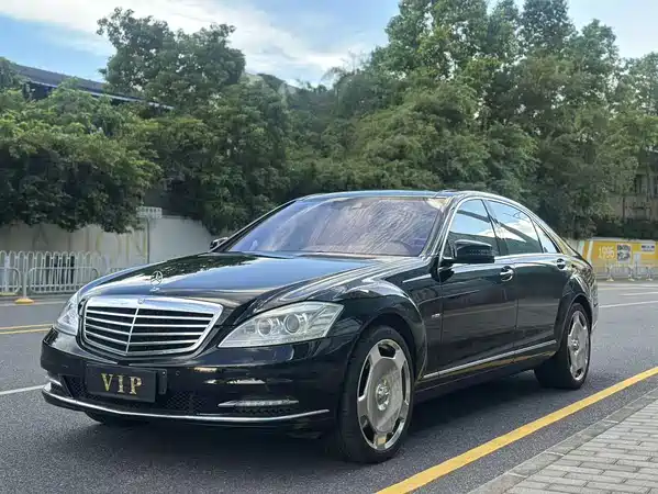 Mercedes-Benz S-Class 2012