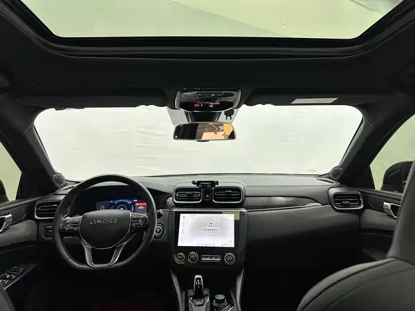 Lynk & Co 03 2019