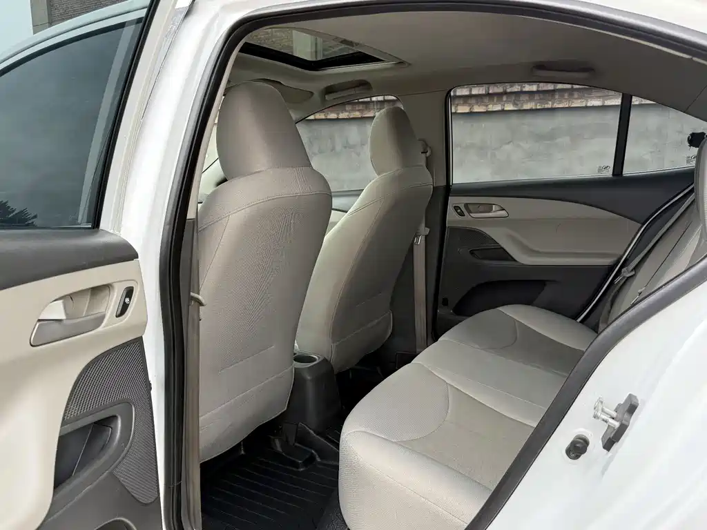 Chevrolet Sail 2016 — фото 12