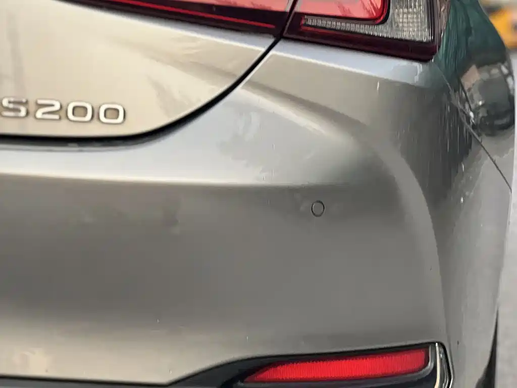 Lexus ES 2018 — фото 14