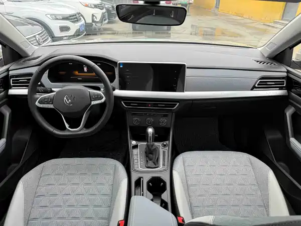 Volkswagen Lavida 2022