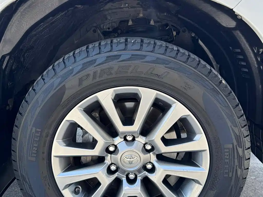 Toyota Prado 2018 — фото 9