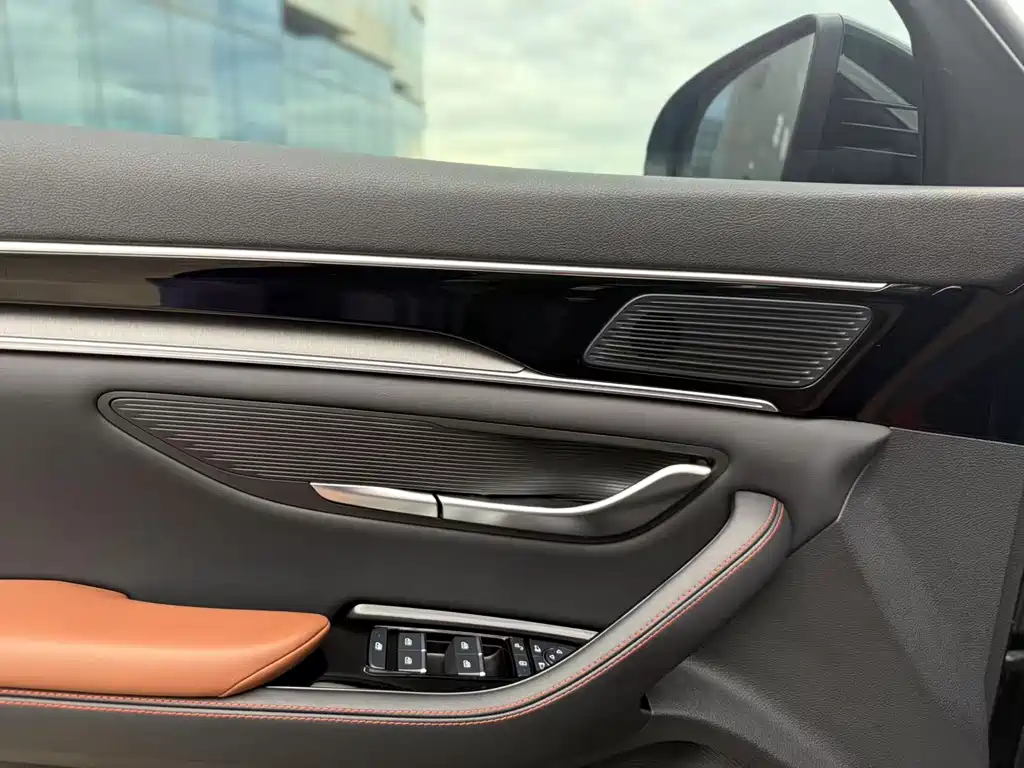 BYD PLUS New Energy 2023 — фото 16