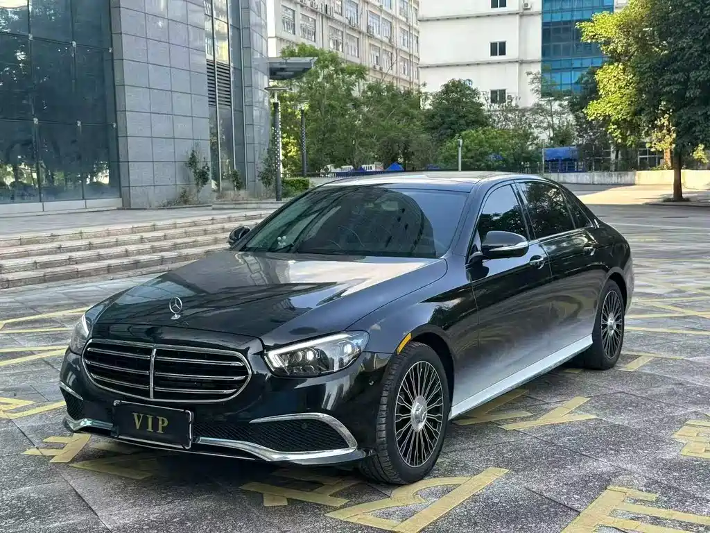 Mercedes-Benz E-Class 2017 — фото 3