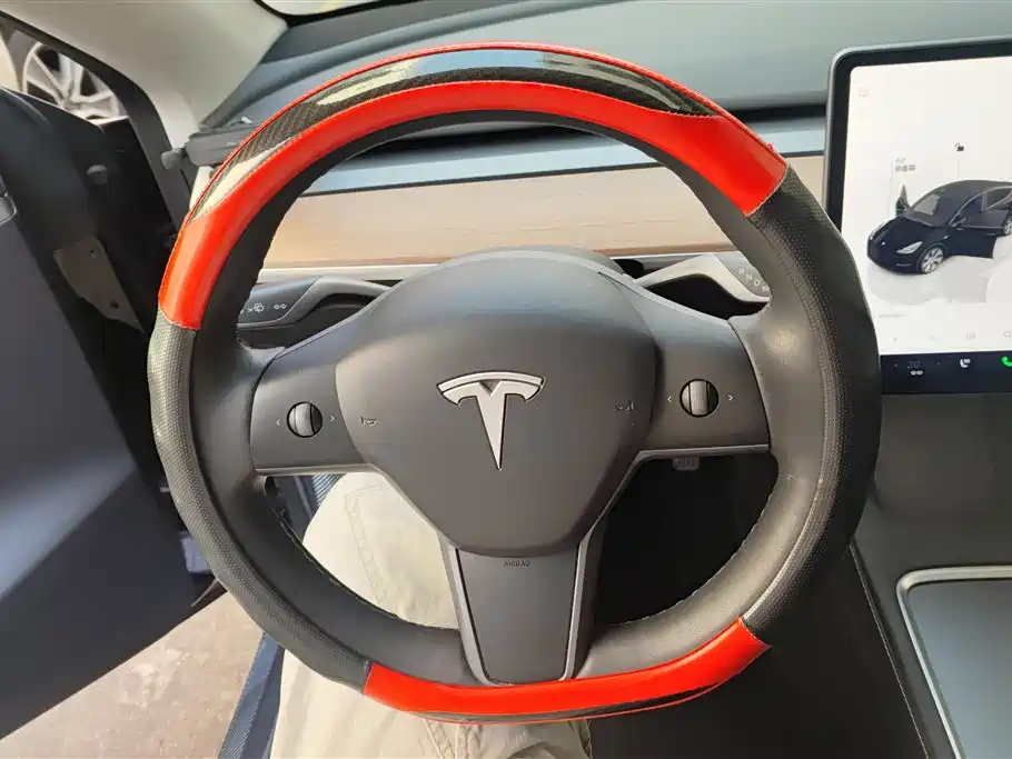 Tesla Model Y 2022 — фото 15