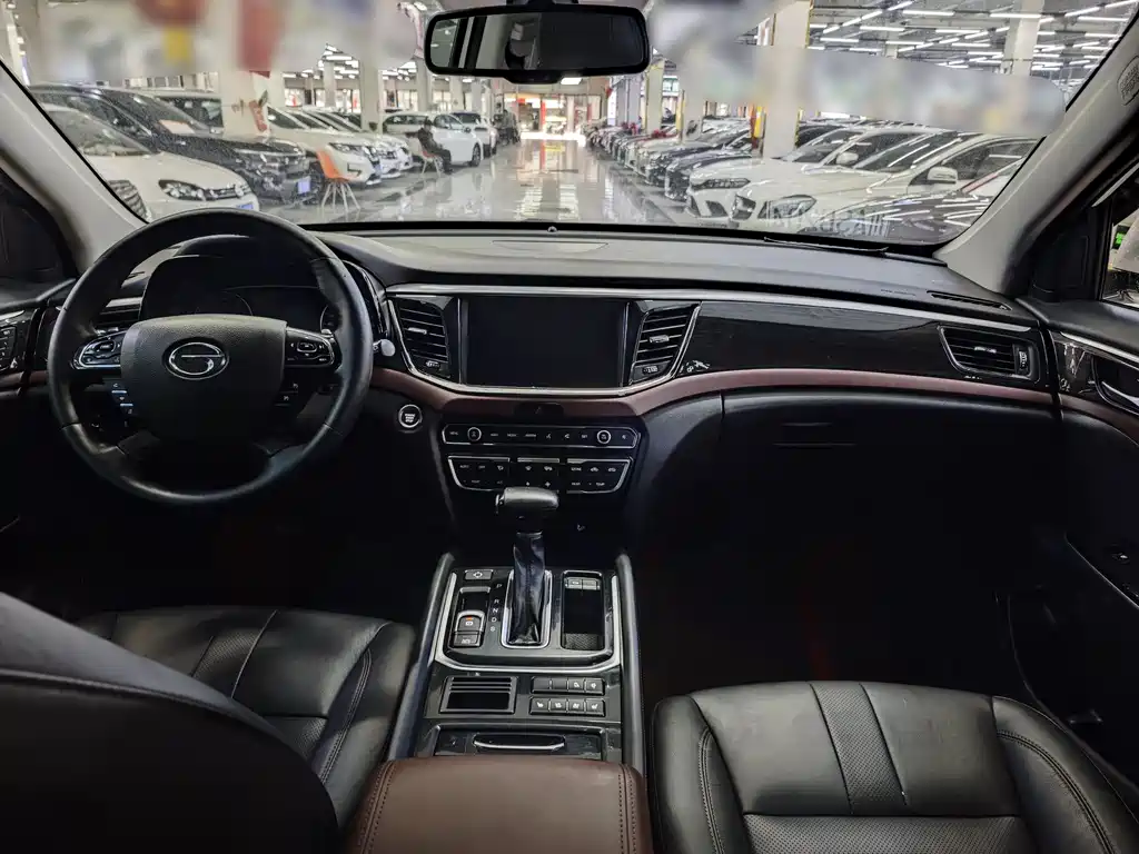 GAC Motor Trumpchi GS8 2019 — фото 9