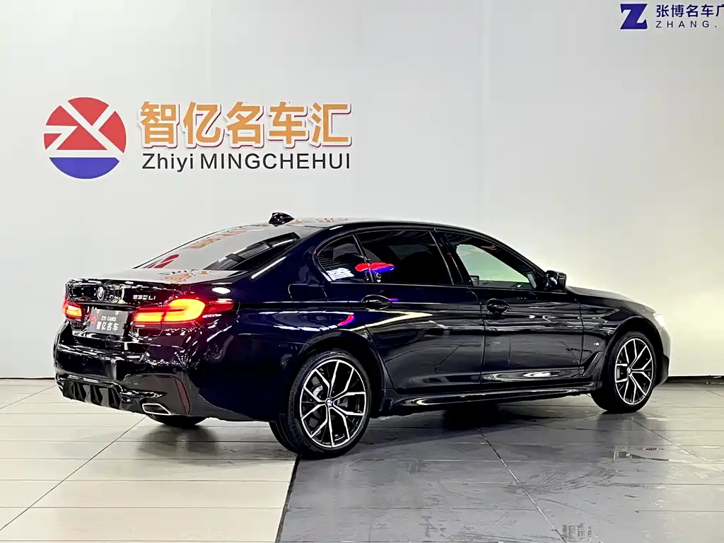 BMW 5 Series 2023 — фото 15