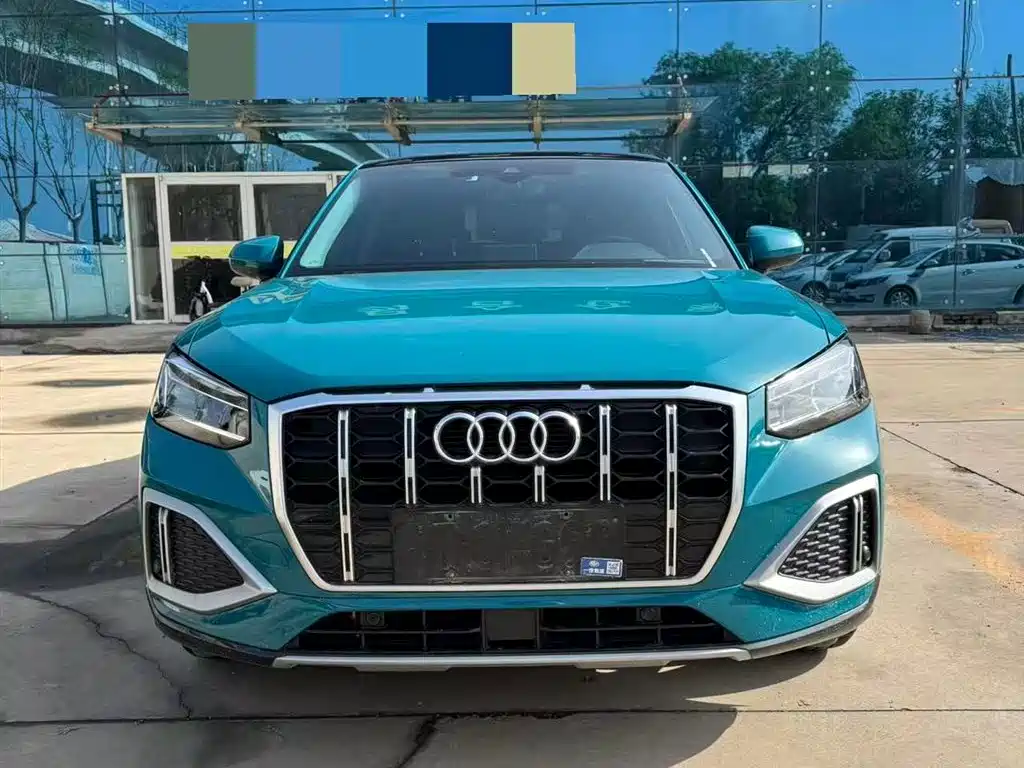 Audi Q2L 2022 — фото 2