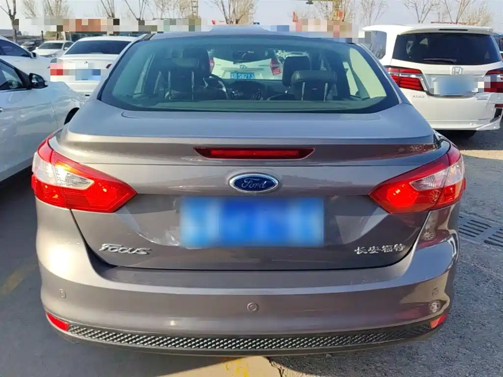 Ford Focus 2015 — фото 6