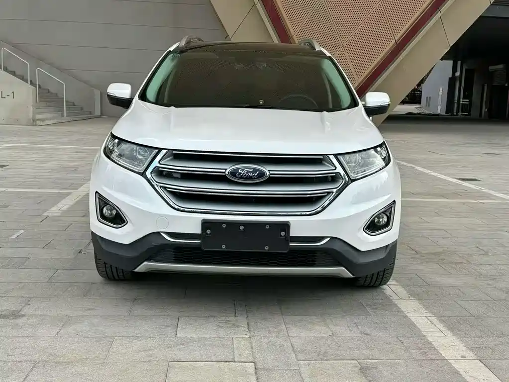 Ford Edge 2019 — фото 2