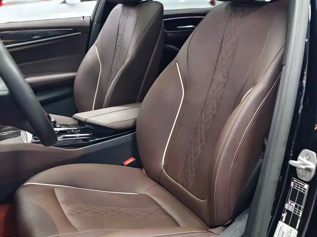 BMW 5 Series 2023