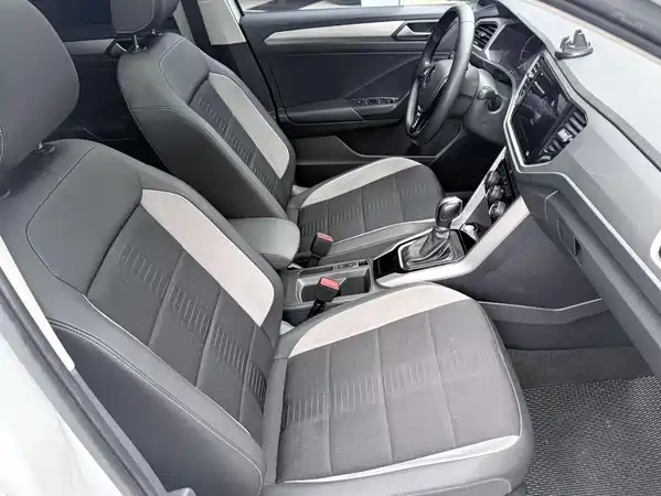 Volkswagen T-Roc 2023