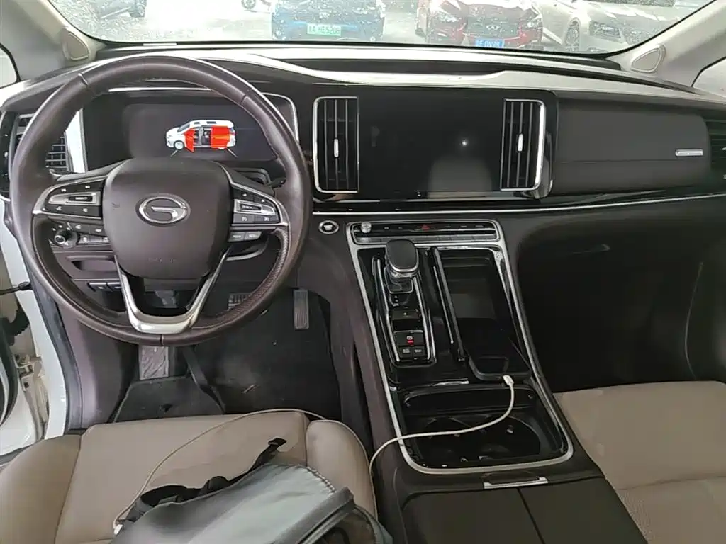 GAC Motor Trumpchi M8 2022 — фото 10