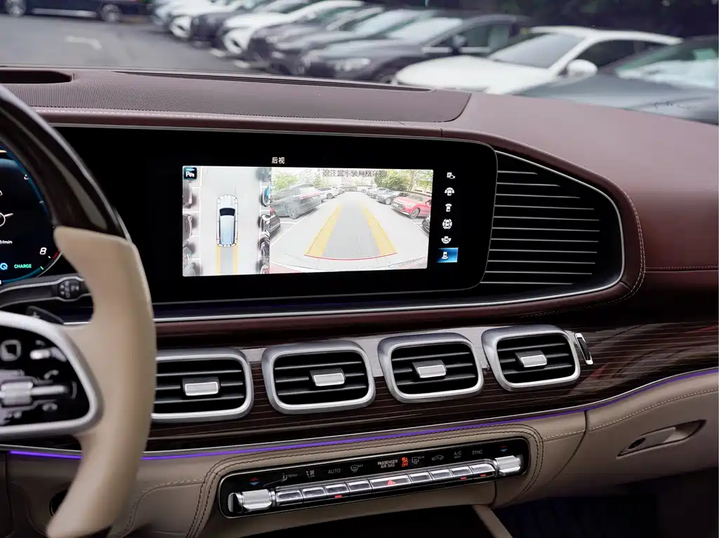 Mercedes-Benz GLS 2021 — фото 20