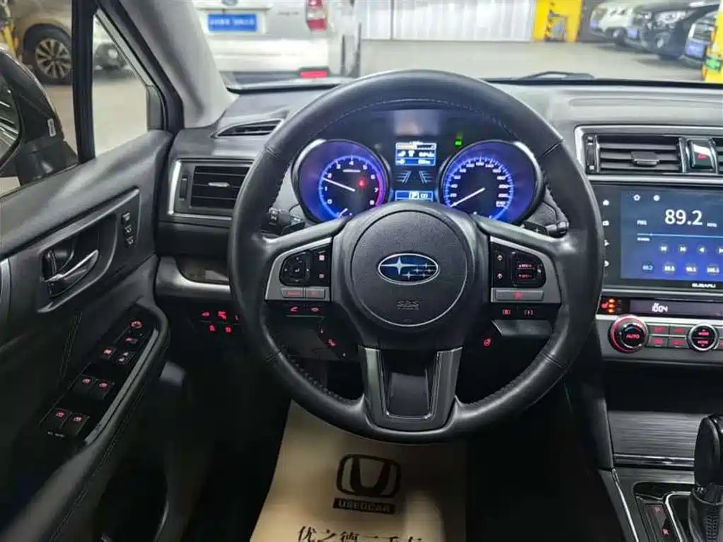 Subaru Outback 2017 — фото 13