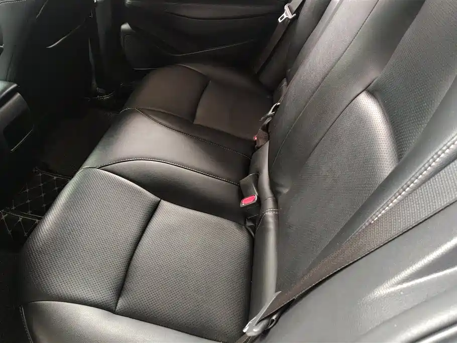 Toyota Corolla 2019 — фото 11