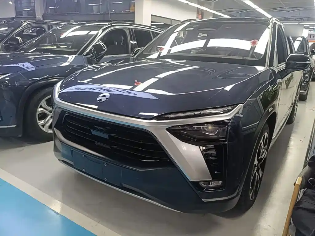 NIO ES8 2021